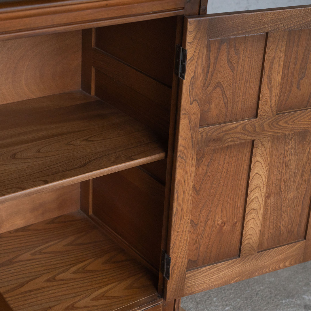 英国【ERCOL アーコール】クラシカルで気品ある佇まい サイドボード Old Colonial オールドコロニアル /24I