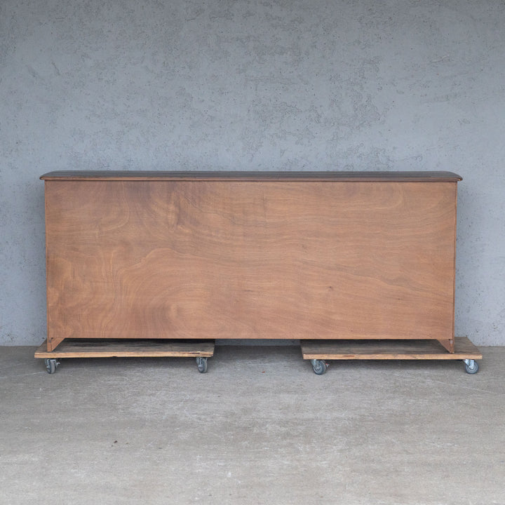 英国【ERCOL アーコール】クラシカルで気品ある佇まい サイドボード Old Colonial オールドコロニアル /24I