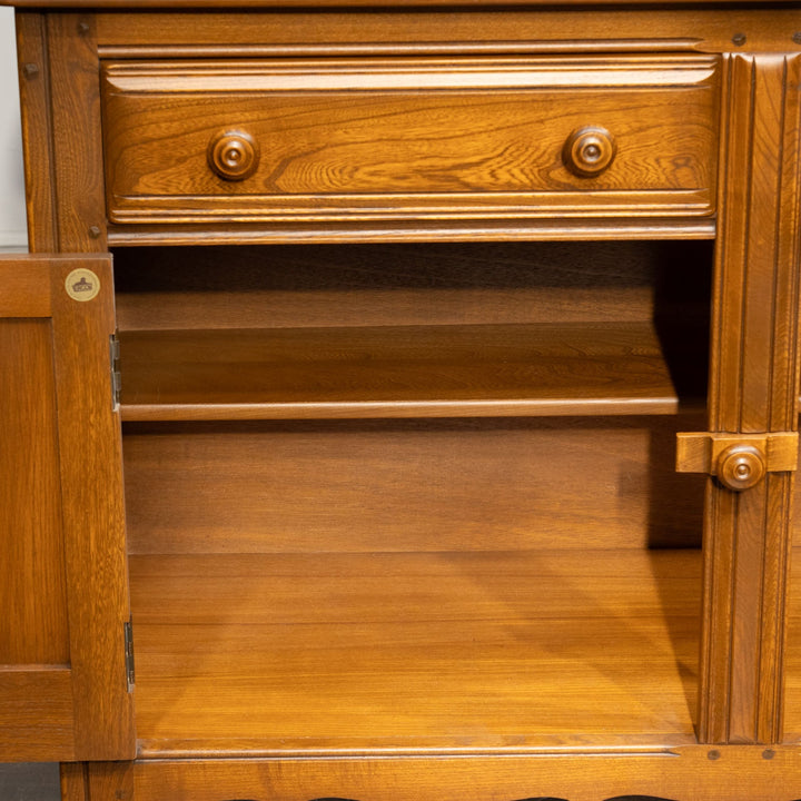 英国【ERCOL アーコール】伝統的な気品あふれるデザイン エルム カップボード Old Colonial オールドコロニアル /24I[m]