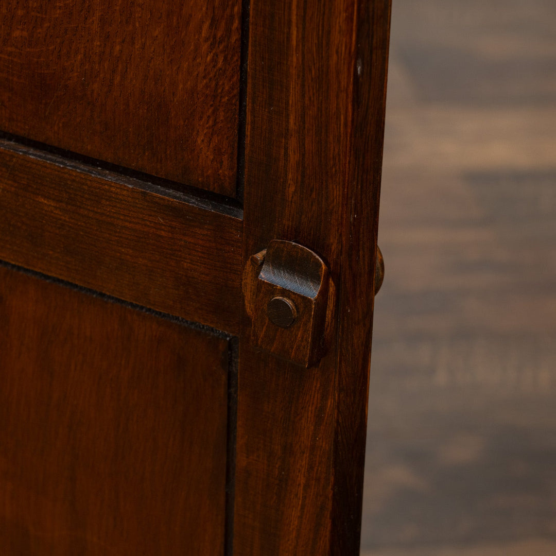 英国【ERCOL アーコール】エルム コーナーキャビネット No.474 Old Colonial オールドコロニアル /24I-B2