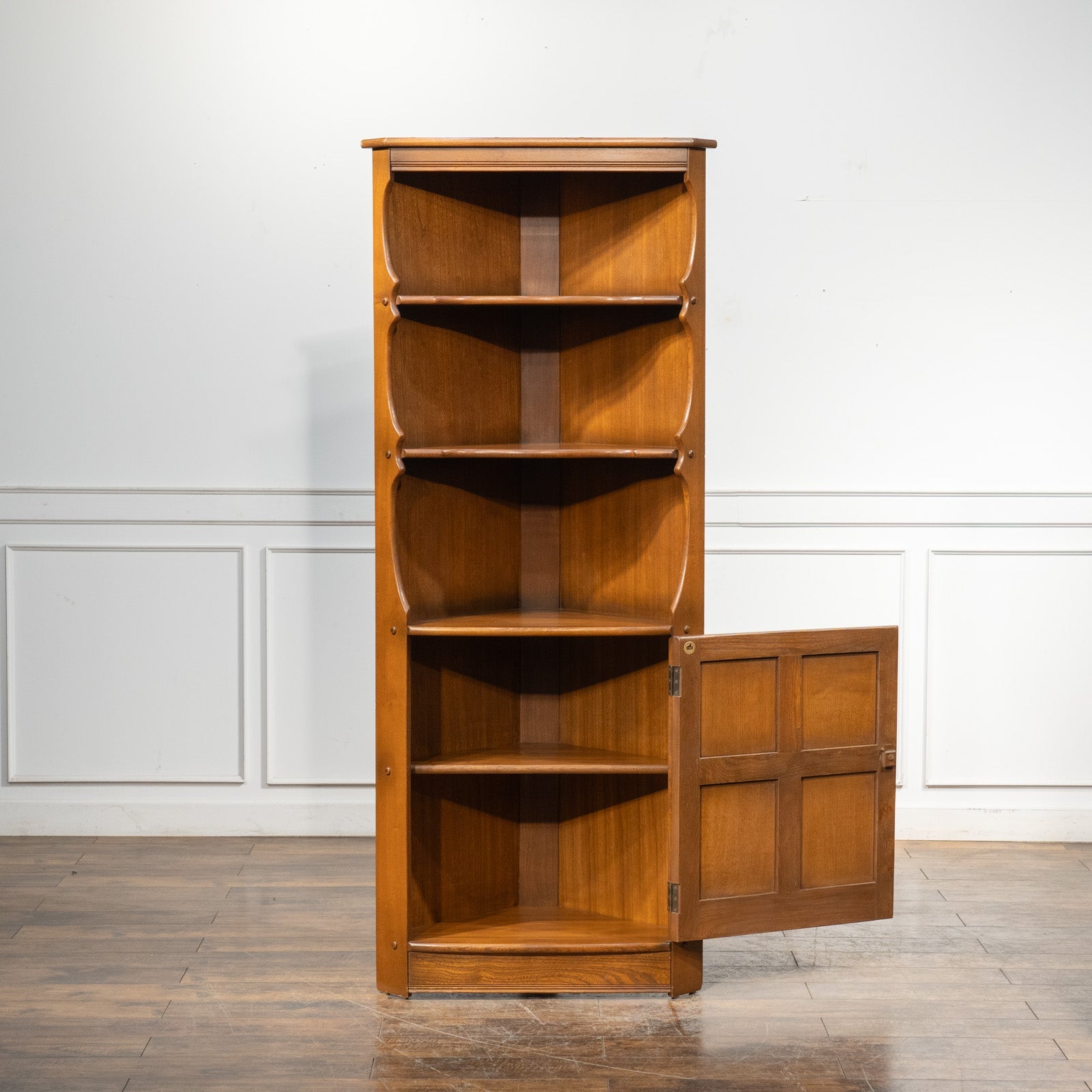 英国【ERCOL アーコール】エルム コーナーキャビネット No.474 Old