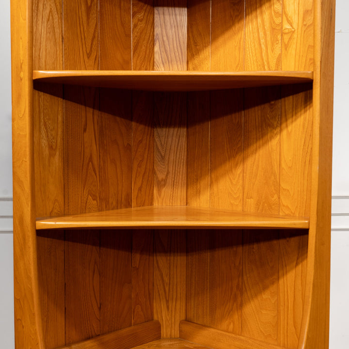 英国【ERCOL アーコール】お部屋の角にすっきり収まる エルム コーナーキャビネット No.743C /24I-2[m]