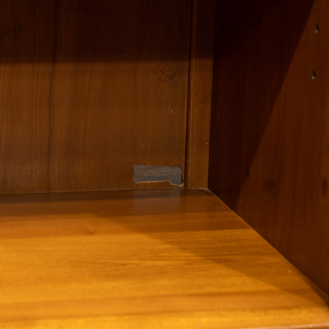 英国【ERCOL アーコール】3枚扉が特徴的 ウィンザー ディスプレイキャビネット /24I