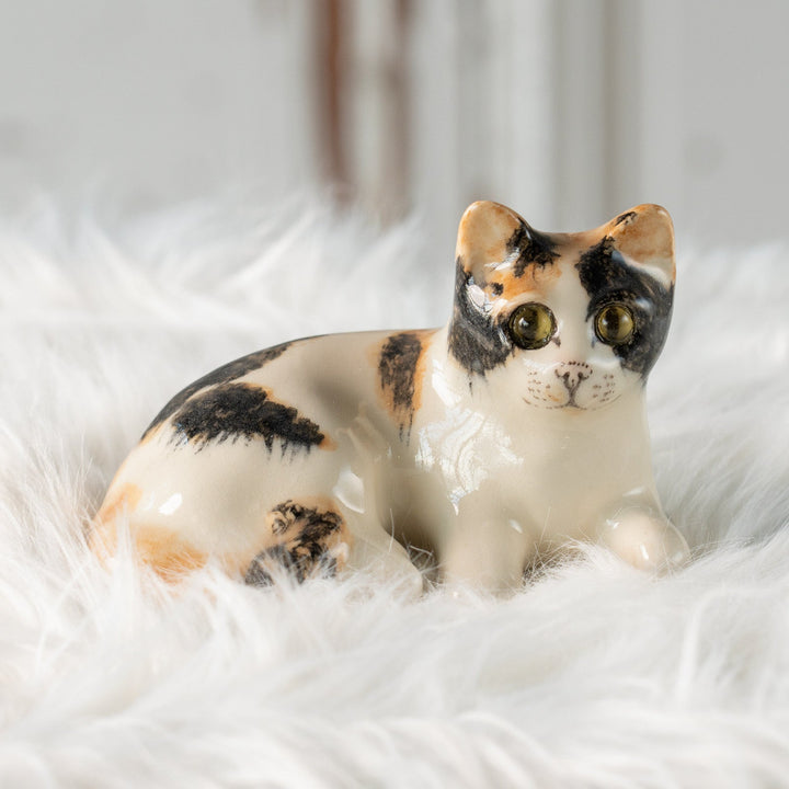 【Winstanley Cat ウィンスタンレイ キャット】◇横座りでリラックスした表情が素敵 Calico キャリコ /24L[m]