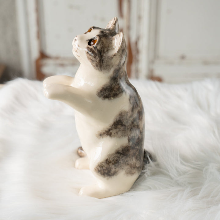 【Winstanley Cat ウィンスタンレイ キャット】◇キラキラした表情で二本足で立つ Silver tabby シルバータビー /24L[m]