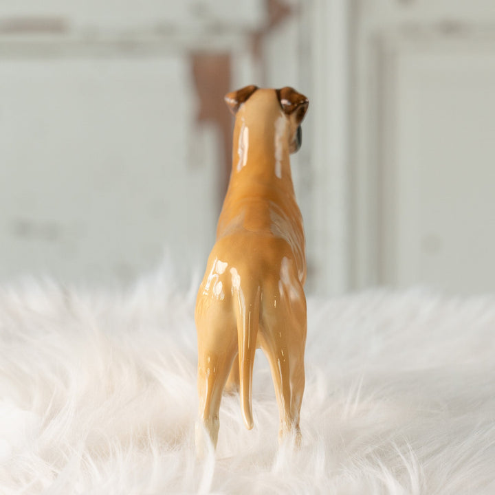【BESWICK ベスウィック】力強さとしなやかさを感じる美しいフォルム グレートデン ドッグフィギュリン[m]