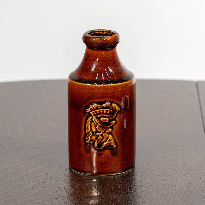 素朴なフォルムに濃い飴色の釉薬が艶やか ブラウン アンティークボトル /24L-A[m]