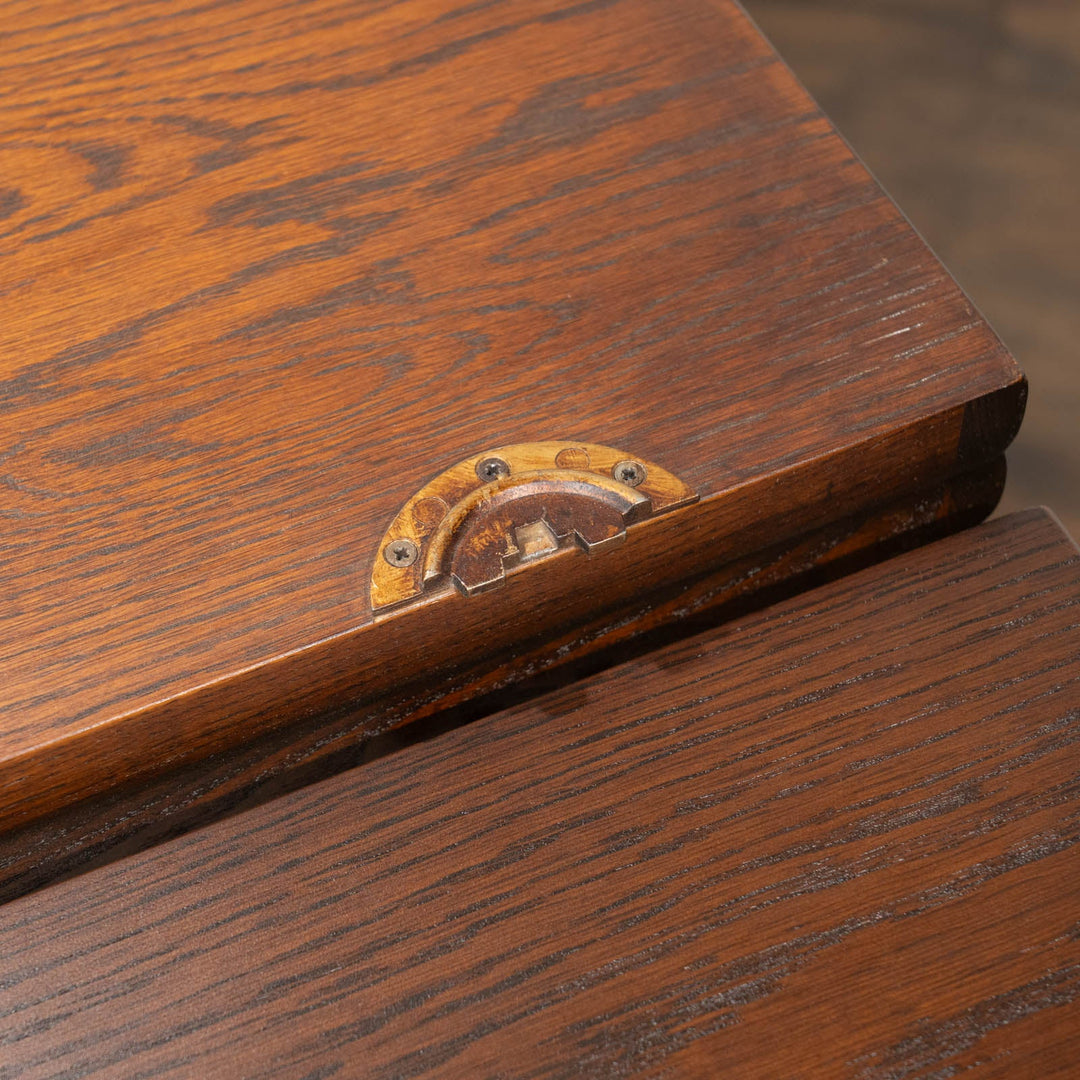 英国【WOOD BROS ウッドブロス Old Charm オールドチャーム】伝統的な装飾が美しい エクステンション ダイニングテーブル