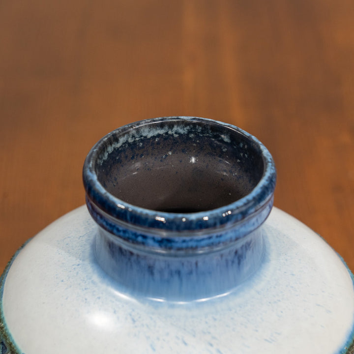 【Strehla シュトレーラ】ぽってりしたフォルムが可愛らしい 東ドイツ製 フラワーベース /25D