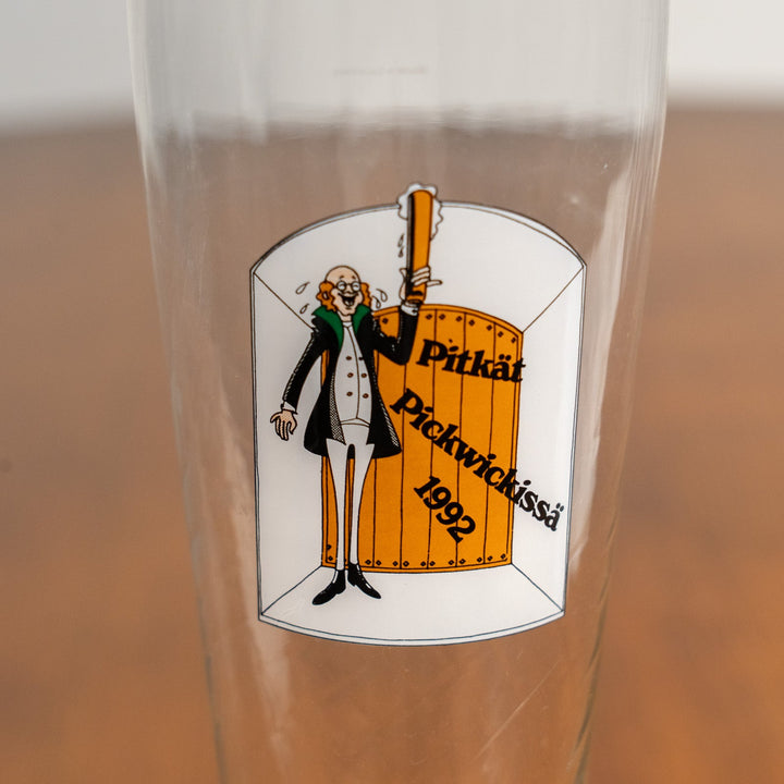 緩やかなカーブのシルエットが美しい ロングビアグラス  /25D