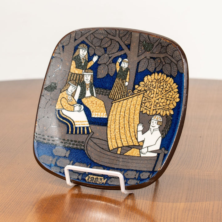 【ARABIA アラビア Kalevala カレワラ】イヤープレート 1983年製 20cm /25D