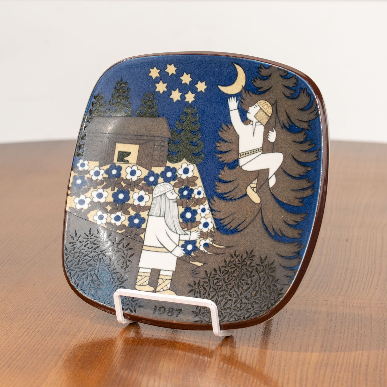 ARABIA Kalevala プレート （大きいサイズ）カレワラ アラビア 0c8510bc709fa53a848c8a8c6216e0