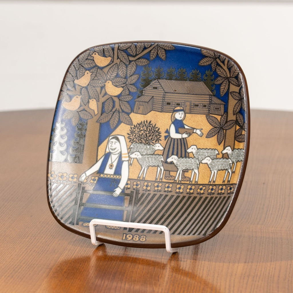 ARABIA アラビア　KALEVALA カレワラ プレート 希少品 激レア ARABIA アラビア Kalevala カレワラ】イヤープレート 希少な1988年製