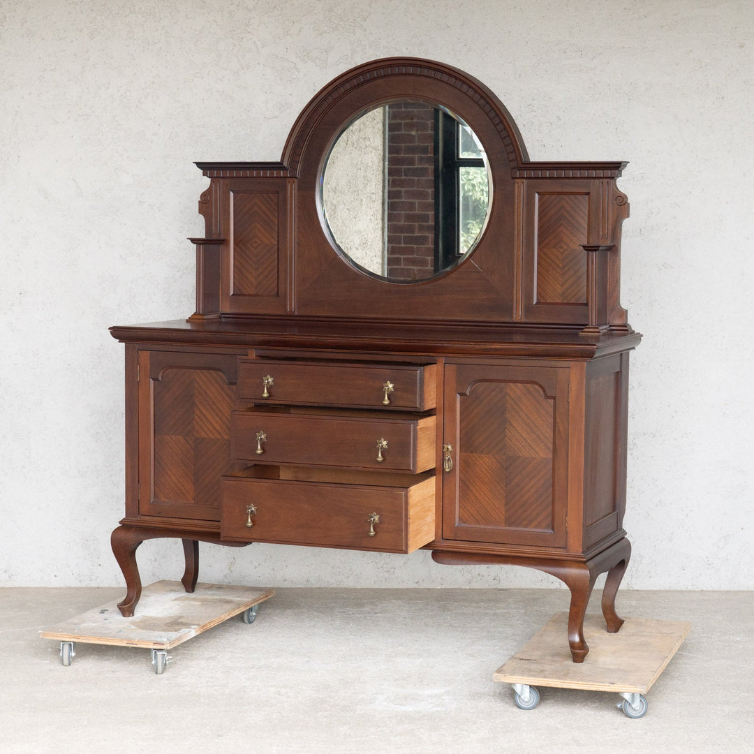 美しいパーケトリーの装飾が印象的 ミラーバックサイドボード /25D