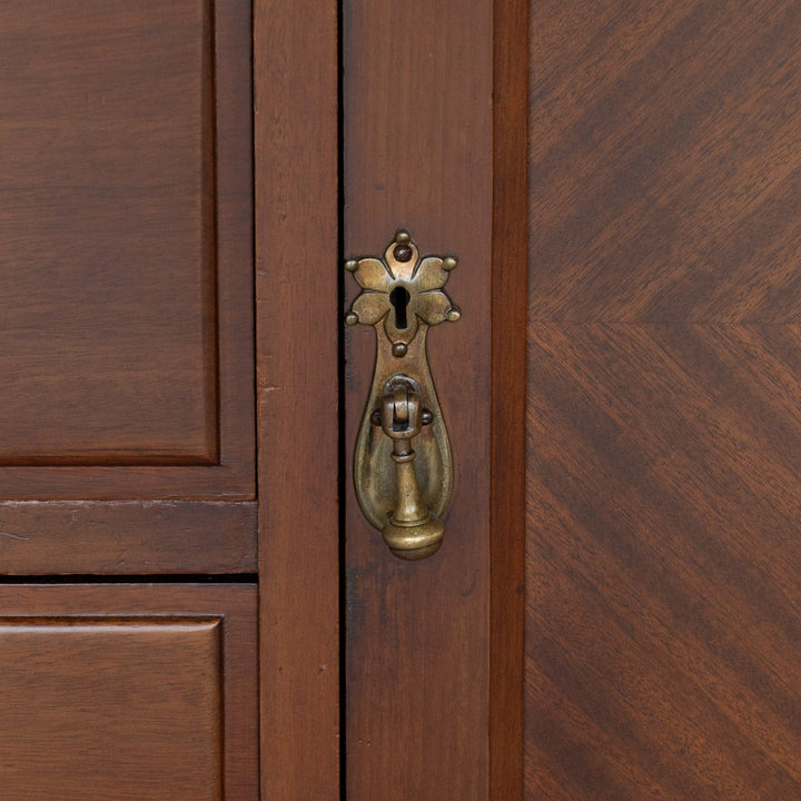 美しいパーケトリーの装飾が印象的 ミラーバックサイドボード /25D