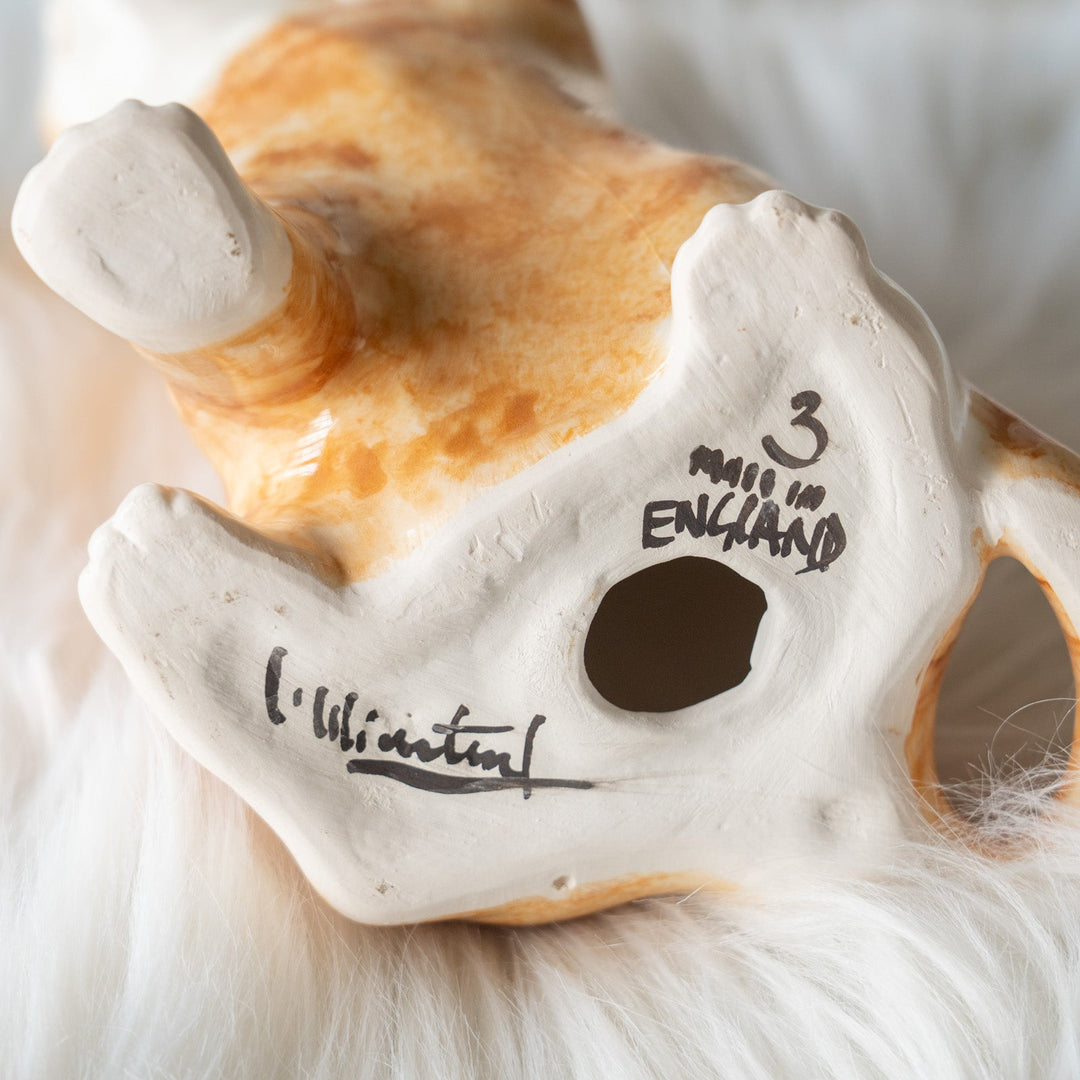 【Winstanley Cat ウィンスタンレイ キャット】◇招き猫を思わせる前足を上げたフォルムが印象的 Ginger ジンジャー /25F