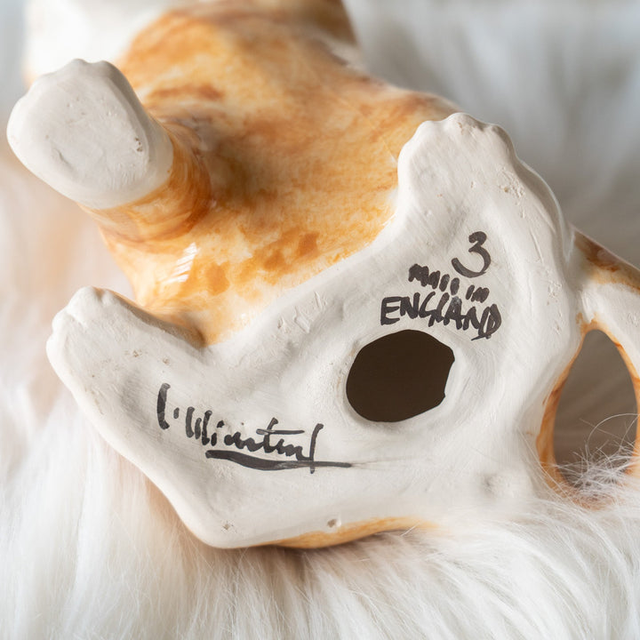【Winstanley Cat ウィンスタンレイ キャット】◇招き猫を思わせる前足を上げたフォルムが印象的 Ginger ジンジャー /25F