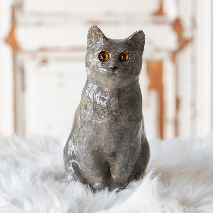【Winstanley Cat ウィンスタンレイ キャット】◇ちょこんと座った姿が可愛らしい Solid grey グレー /25F