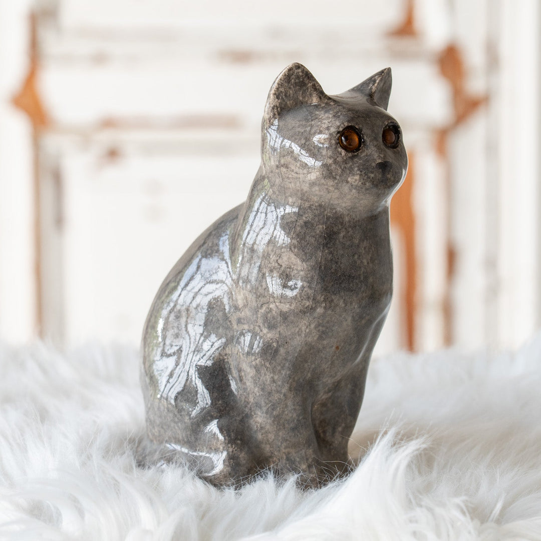 【Winstanley Cat ウィンスタンレイ キャット】◇ちょこんと座った姿が可愛らしい Solid grey グレー /25F