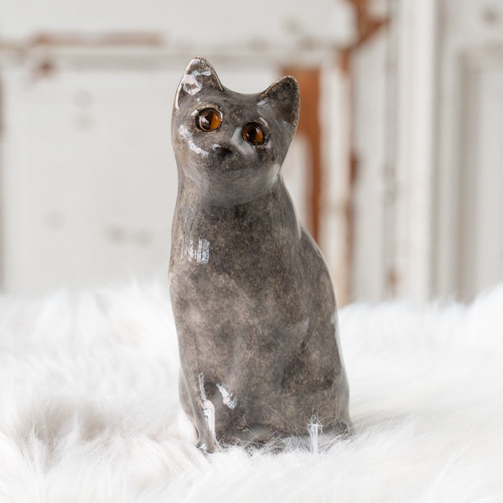 【Winstanley Cat ウィンスタンレイ キャット】◇小首をかしげた不思議そうな表情が魅力 Solid grey グレー /25F