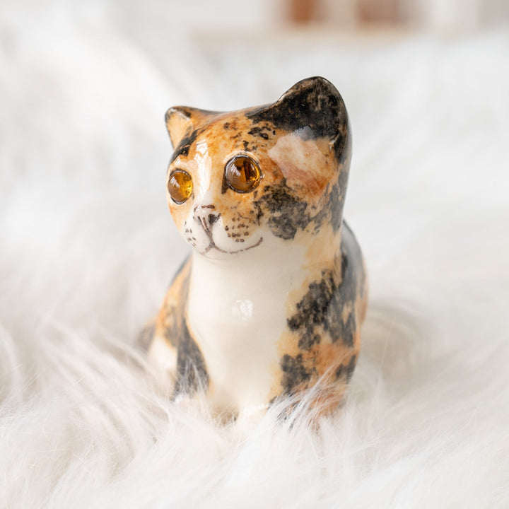 【Winstanley Cat ウィンスタンレイ キャット】◇穏やかな微笑みが魅力的 Calico キャリコ /25F