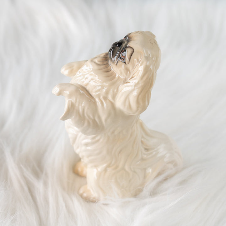【BESWICK ベスウィック】遊んでほしそうに二本足で立つ ペキニーズ ドッグフィギュリン /25F