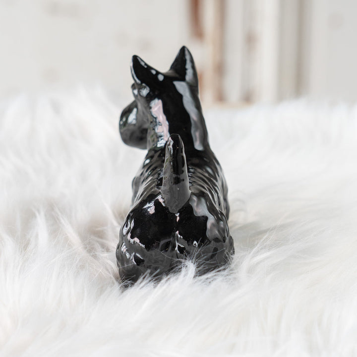 【BESWICK ベスウィック】ちょこんと伸びたしっぽが可愛らしい スコティッシュテリア ドッグフィギュリン /25F