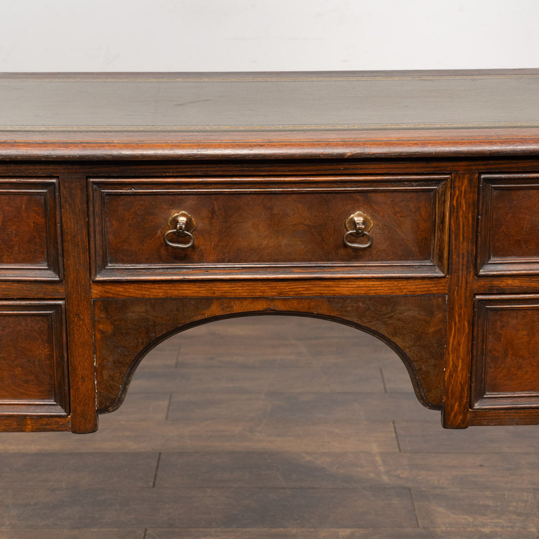 深みを感じるシープスキンの天板が魅力的 デスク /25G