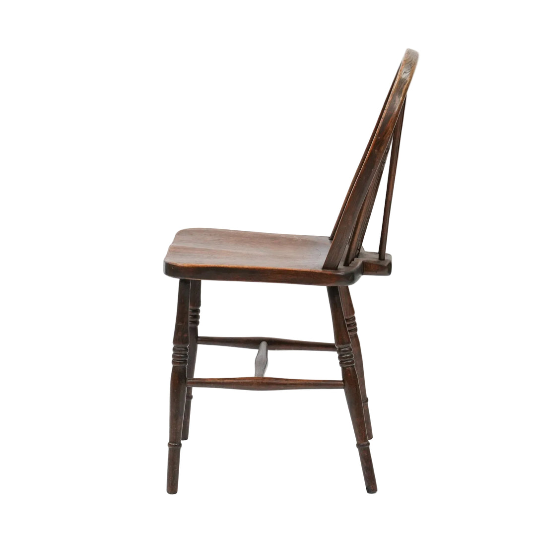 車輪モチーフの透かし彫りが特徴 カントリー家具の定番 ホイールバック ウィンザーチェア /25G-11