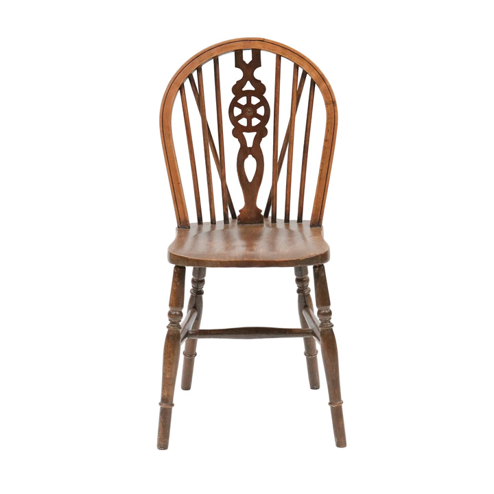 車輪モチーフの透かし彫りが特徴 カントリー家具の定番 ホイールバック ウィンザーチェア /25G-14
