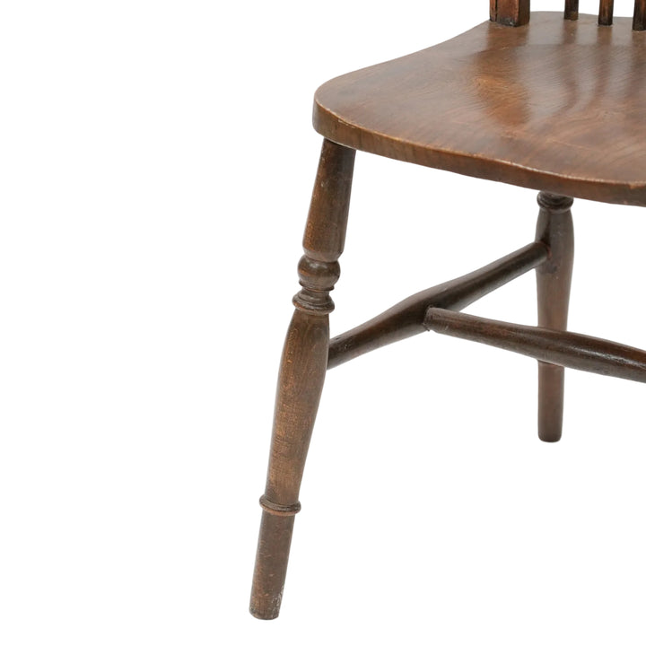 車輪モチーフの透かし彫りが特徴 カントリー家具の定番 ホイールバック ウィンザーチェア /25G-14