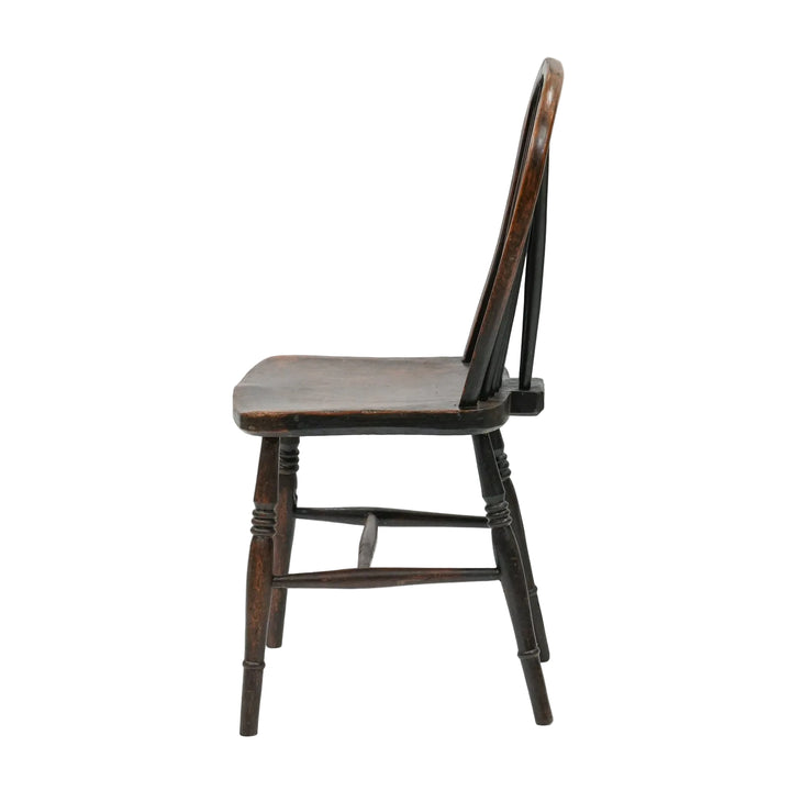 車輪モチーフの透かし彫りが特徴 カントリー家具の定番 ホイールバック ウィンザーチェア /25G-16