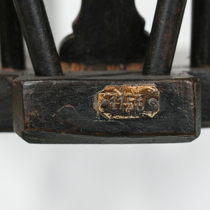 車輪モチーフの透かし彫りが特徴 カントリー家具の定番 ホイールバック ウィンザーチェア /25G-16