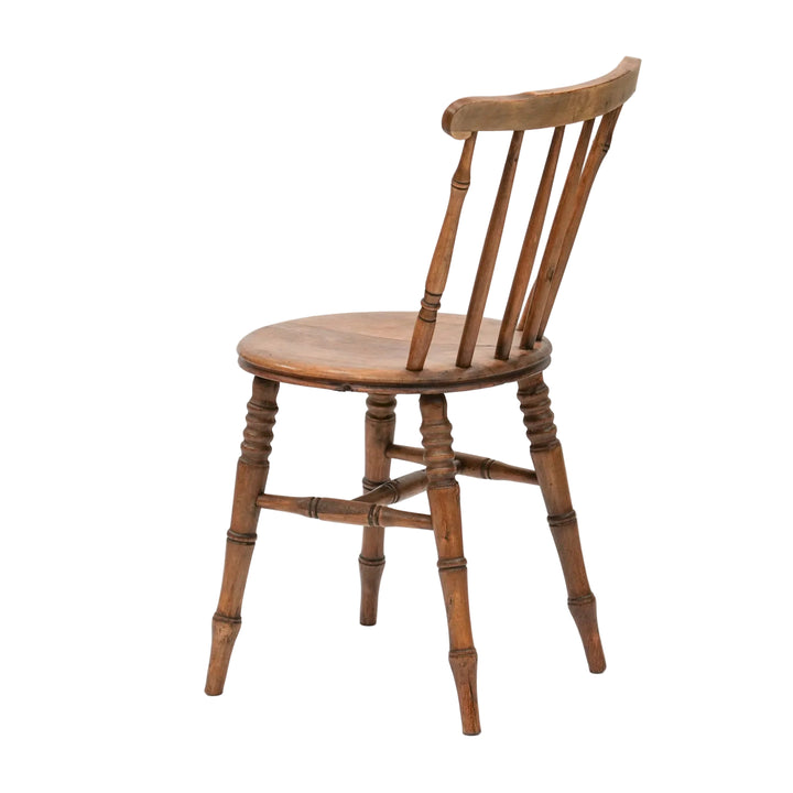 優雅な曲線が描く素朴で独特な美しさ アイベックスチェア /25G-2