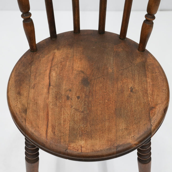 優雅な曲線が描く素朴で独特な美しさ アイベックスチェア /25G-3