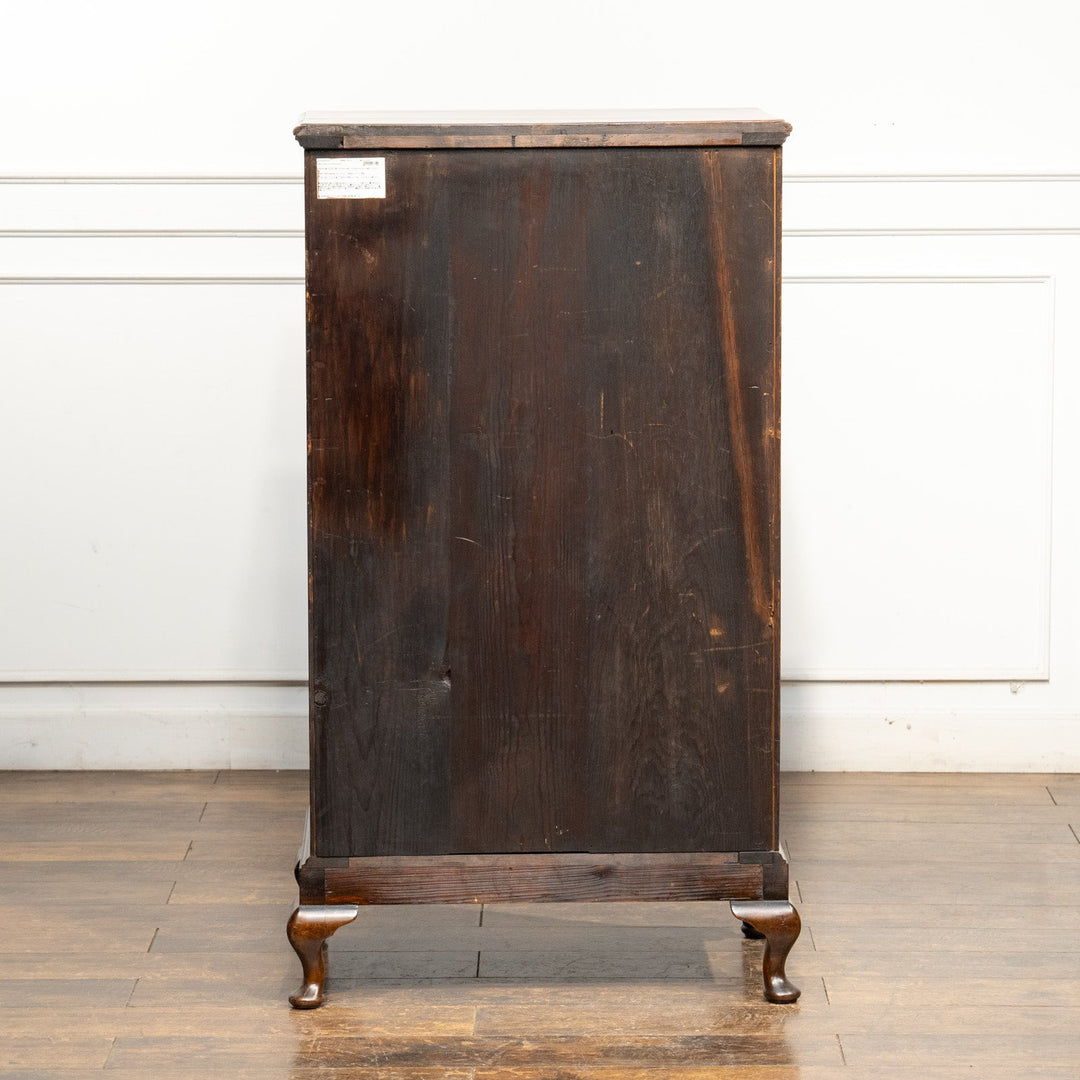 華やかなドロップハンドルやカブリオールレッグなど気品を感じる佇まい 6段チェスト /25G