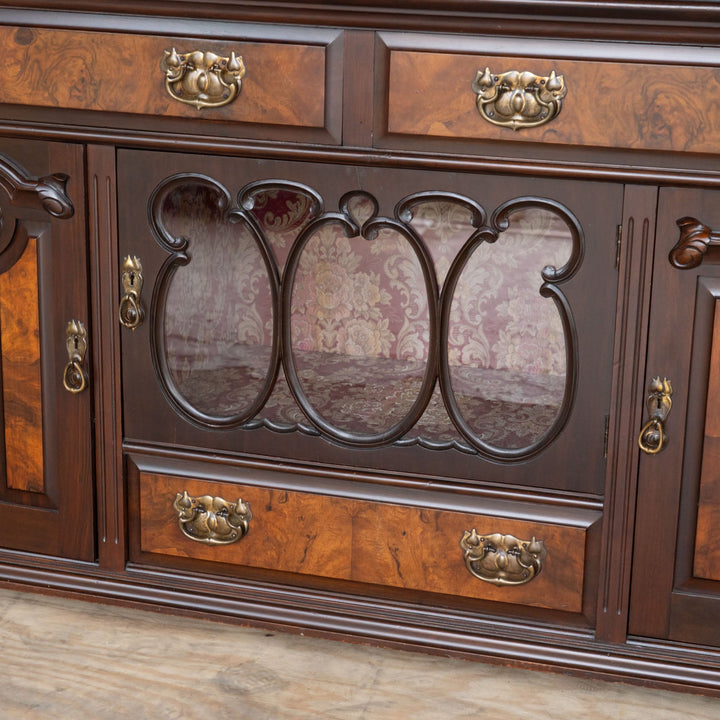 伝統的なカルトューシュやギロッシュなどの装飾が美しい レアモデル ミラーバックサイドボード /25G