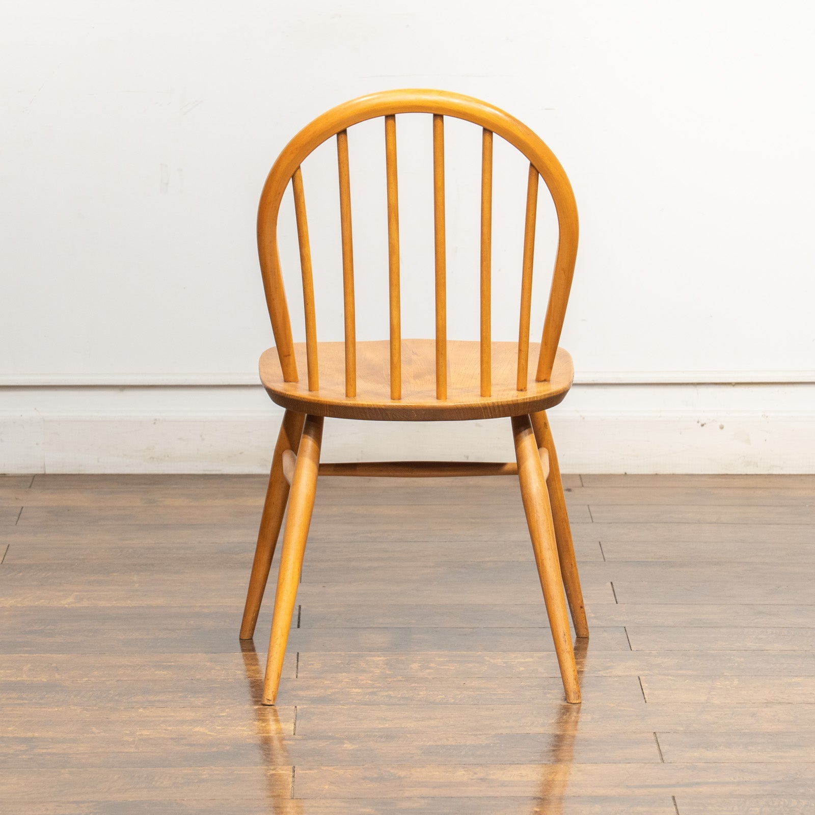 英国【ERCOL アーコール】エルム 6本スポーク ウィンザー フープバック