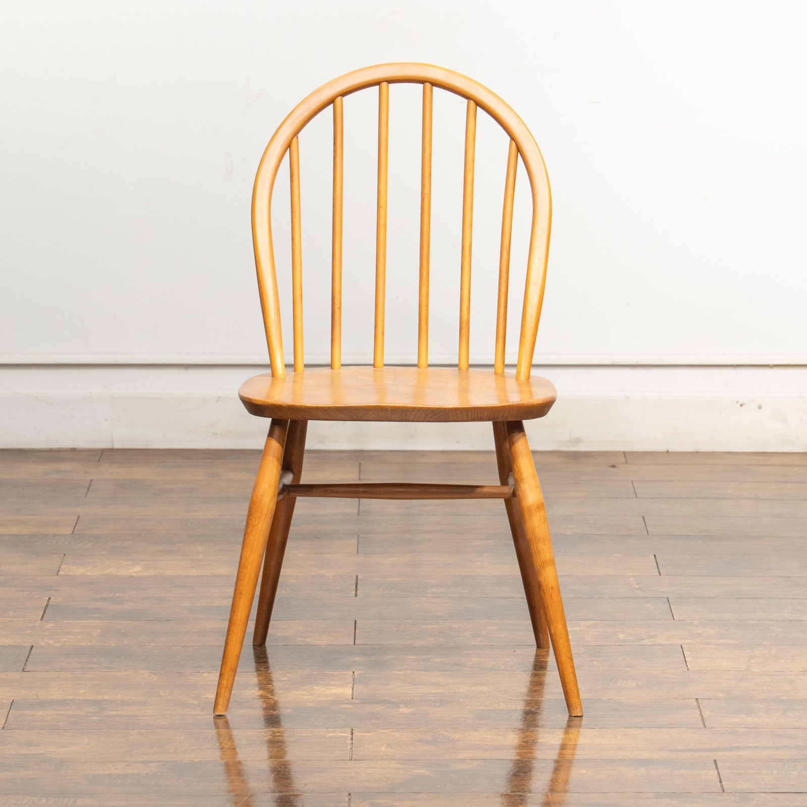 英国【ERCOL アーコール】エルム 6本スポーク ウィンザー フープバック