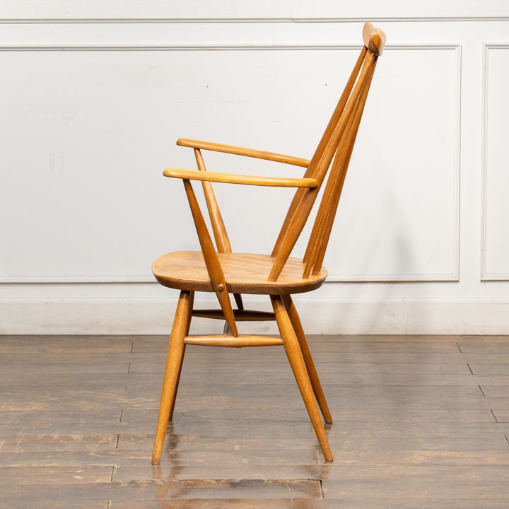 英国【ERCOL アーコール】スラッとしたハイバックが特徴的 ウィンザー ゴールドスミスアームチェア No.369A /25G-A5