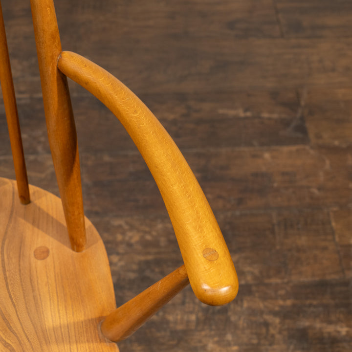 英国【ERCOL アーコール】スラッとしたハイバックが特徴的 ウィンザー ゴールドスミスアームチェア No.369A /25G-A5