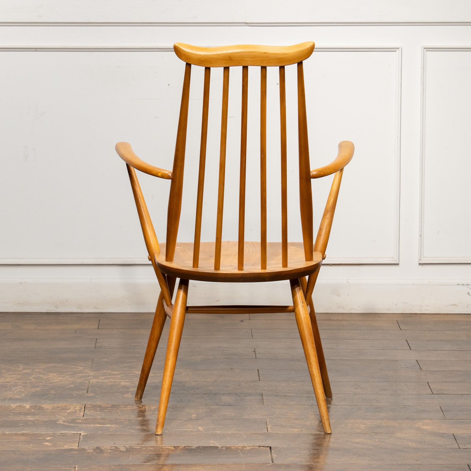 ヴィンテージ英国 ERCOL アーコール ゴールドスミスアームチェア 英国【ERCOL アーコール】スラッとしたハイバックが特徴的 ウィンザー