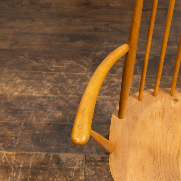 英国【ERCOL アーコール】スラッとしたハイバックが特徴的 ウィンザー ゴールドスミスアームチェア No.369A /25G-A6