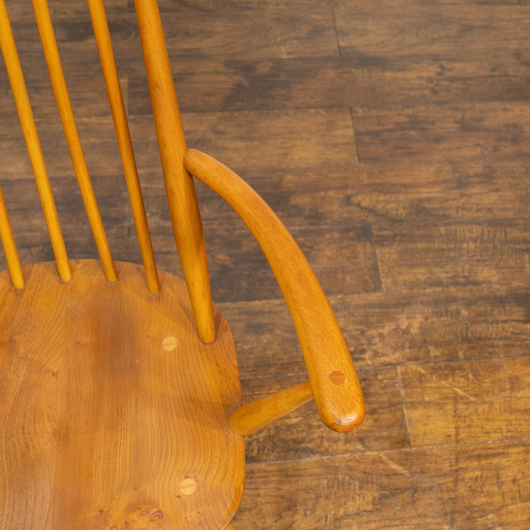 英国【ERCOL アーコール】スラッとしたハイバックが特徴的 ゴールドスミスアームチェア 369A Windsor ウインザー /25G-10