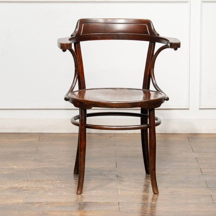 【Mundus ムンダス】包み込むような背もたれとアームで快適な座り心地 ビーチ ベントウッド アームチェア /25G-1