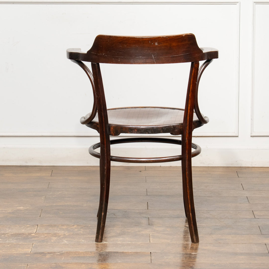 【Mundus ムンダス】包み込むような背もたれとアームで快適な座り心地 ビーチ ベントウッド アームチェア /25G-1