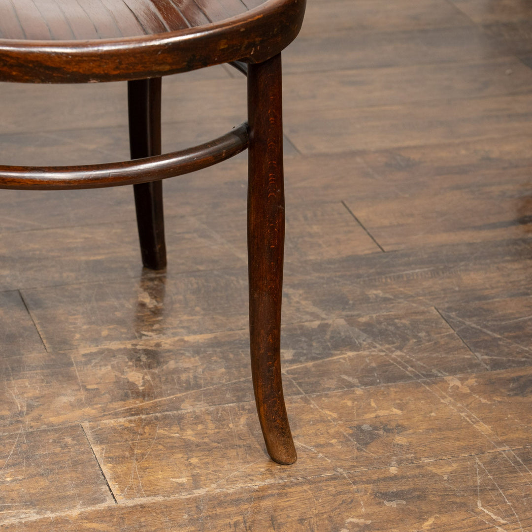 【Mundus ムンダス】包み込むような背もたれとアームで快適な座り心地 ビーチ ベントウッド アームチェア /25G-1