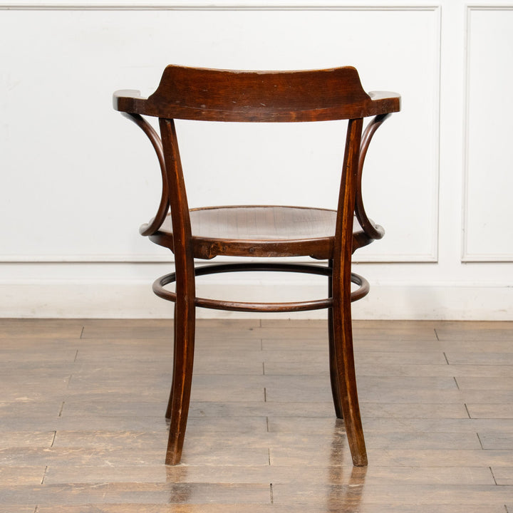 【Mundus ムンダス】包み込むような背もたれとアームで快適な座り心地 ビーチ ベントウッド アームチェア /25G-2