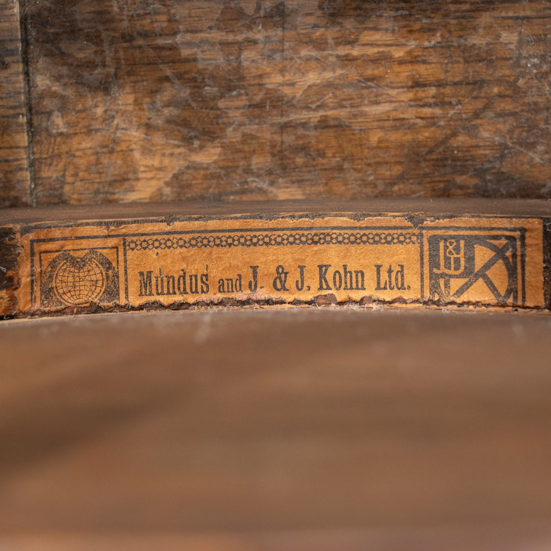 【Mundus ムンダス】シェルモチーフのエンボス加工が美しい パネルバック ベントウッドチェア /25G-4