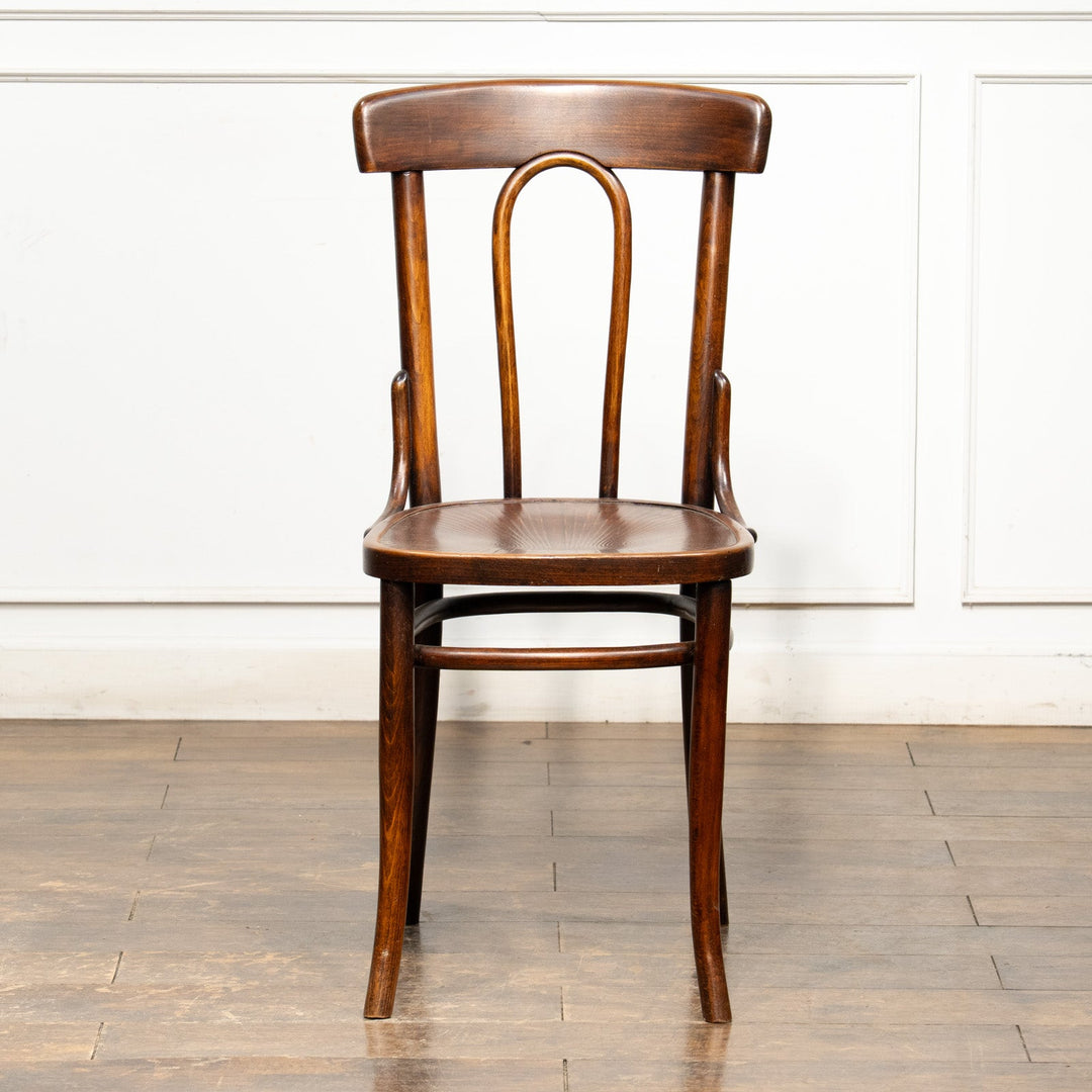 ユーバックの背もたれが優しく支える ビーチ ベントウッドチェア /25G-2